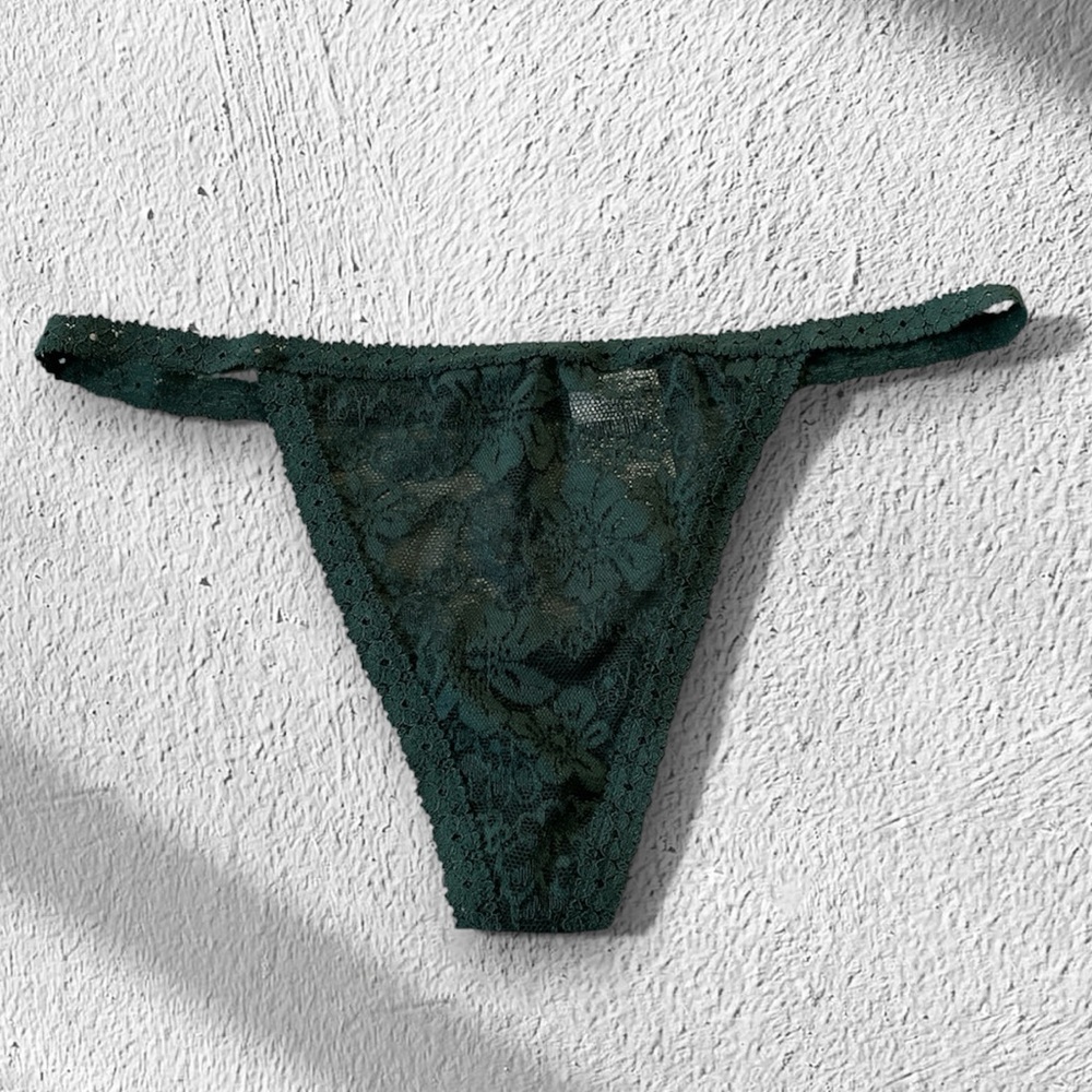 PINK Victoria's Secret Lace Thong in Forest Green